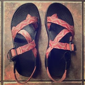 Women’s Chacos size 8